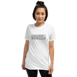 Steinscheißer Karl Kurzärmeliges Unisex-T-Shirt