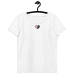 Flickenherzchen / Enganliegendes Öko-Shirt für Damen