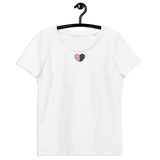 Flickenherzchen / Enganliegendes Öko-Shirt für Damen
