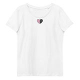 Flickenherzchen / Enganliegendes Öko-Shirt für Damen