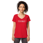 Essen, Schlafen, Reiten, Wiederholung / Eng anliegendes Shirt mit V-Ausschnitt